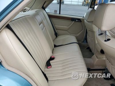 Zdjęcie 10 z 12 samochodu: 1992 MERCEDES-BENZ 300 E 2.6 VIN:WDBEA26D6NB615431 - miniatura