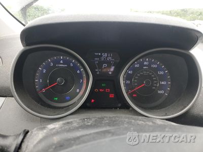 Zdjęcie 9 z 15 samochodu: 2013 HYUNDAI ELANTRA GLS VIN:KMHDH4AE0DU680634 - miniatura