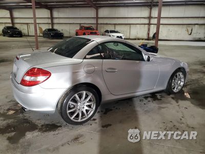 Trzecie zdjęcie samochodu z tyłu: 2005 MERCEDES-BENZ SLK 350 VIN:WDBWK56F25F027183 - miniatura