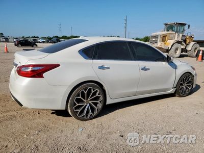 Trzecie zdjęcie samochodu z tyłu: 2017 NISSAN ALTIMA 2.5 VIN:1N4AL3AP1HC253479 - miniatura