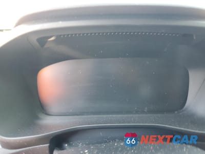 Zdjęcie 9 z 13 samochodu: 2019 VOLVO XC40 T5 MOMENTUM VIN:YV4162UK5K2116986 - miniatura