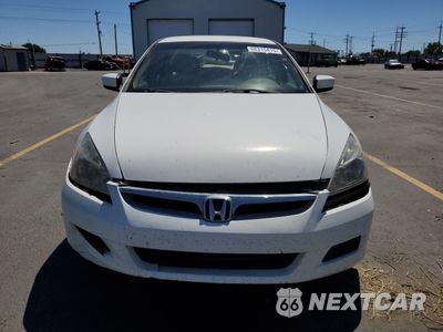 Piąte zdjęcie samochodu w środku: 2007 HONDA ACCORD SE VIN:JHMCM56317C011659 - miniatura