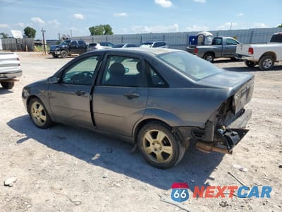 Drugie zdjęcie samochodu z przodu: 2005 FORD FOCUS ZX4 VIN:1FAFP34N35W112850 - miniatura