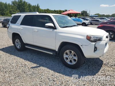 Czwarte zdjęcie samochodu z boku: 2017 TOYOTA 4RUNNER SR5/SR5 PREMIUM VIN:JTEBU5JRXH5445525 - miniatura