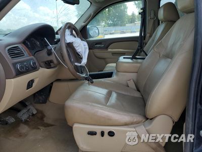 Zdjęcie 7 z 14 samochodu: 2011 GMC SIERRA K2500 SLT VIN:1GT121C84BF130854 - miniatura