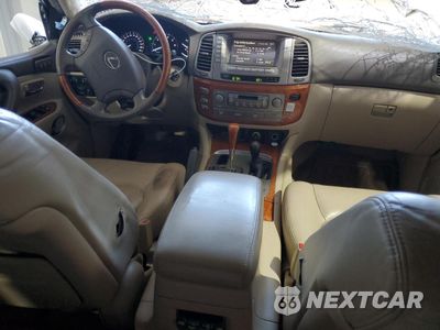 Zdjęcie 8 z 13 samochodu: 2003 LEXUS LX 470 VIN:JTJHT00W133528189 - miniatura