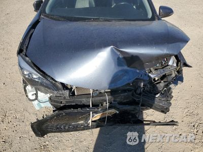 Zdjęcie 11 z 12 samochodu: 2018 TOYOTA COROLLA L VIN:2T1BURHE2JC110928 - miniatura