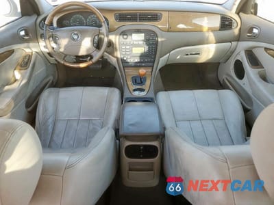 Zdjęcie 8 z 12 samochodu: 2004 JAGUAR S-TYPE VIN:SAJEA01T64FN06903 - miniatura