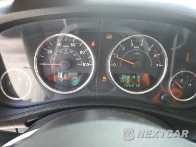 Zdjęcie 9 z 12 samochodu: 2011 JEEP WRANGLER UNLIMITED SAHARA VIN:1J4BA5H17BL572694 - miniatura
