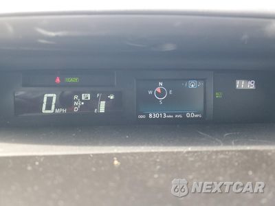 Zdjęcie 9 z 15 samochodu: 2015 TOYOTA PRIUS V VIN:JTDZN3EU7FJ022604 - miniatura