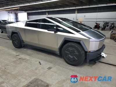 Czwarte zdjęcie samochodu z boku: 2025 TESLA CYBERTRUCK VIN:7G2CEHED7SA071428 - miniatura