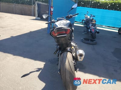 Czwarte zdjęcie samochodu z boku: 2025 KAWASAKI ZR900 S VIN:ML5ZRDS13SDA03090 - miniatura