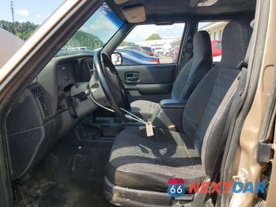 Zdjęcie 7 z 13 samochodu: 1999 JEEP CHEROKEE SPORT VIN:1J4FF68S4XL610682 - miniatura
