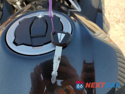 Zdjęcie 8 z 10 samochodu: 2022 KAWASAKI EX400 VIN:JKAEXKH18NDAH5676 - miniatura