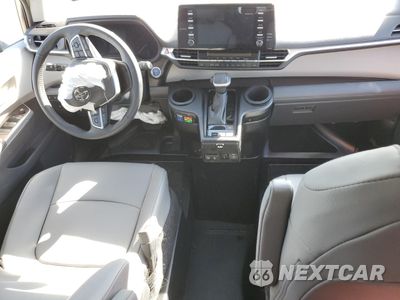 Zdjęcie 8 z 15 samochodu: 2022 TOYOTA SIENNA XLE VIN:5TDYRKECXNS128161 - miniatura