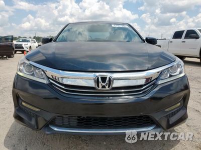 Piąte zdjęcie samochodu w środku: 2017 HONDA ACCORD EX VIN:1HGCR2F74HA029379 - miniatura