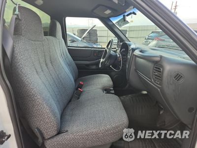 Zdjęcie 10 z 14 samochodu: 1998 CHEVROLET S TRUCK S10 VIN:1GCCS1444WK206557 - miniatura