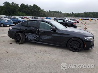 Czwarte zdjęcie samochodu z boku: 2018 BMW M550XI VIN:WBAJB9C50JB036218 - miniatura