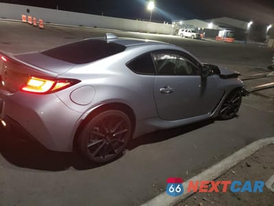 Trzecie zdjęcie samochodu z tyłu: 2023 TOYOTA GR 86 PREMIUM VIN:JF1ZNBF10P8758331 - miniatura