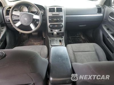 Zdjęcie 8 z 12 samochodu: 2010 DODGE CHARGER SXT VIN:2B3CA3CV0AH207926 - miniatura