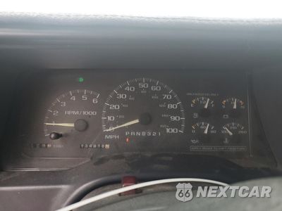 Zdjęcie 9 z 14 samochodu: 1998 GMC SIERRA K2500 VIN:1GTGK24R2WZ531010 - miniatura
