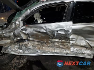 Zdjęcie 7 z 12 samochodu: 2006 LEXUS IS 350 VIN:JTHBE262665004420 - miniatura