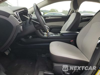 Zdjęcie 7 z 15 samochodu: 2020 FORD FUSION SE VIN:3FA6P0HDXLR160331 - miniatura