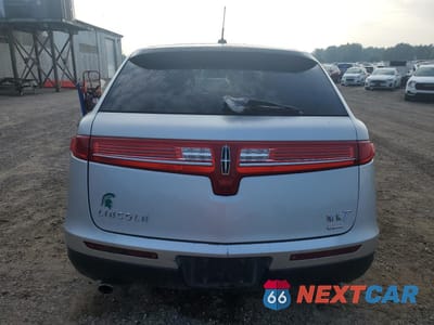 Zdjęcie 6 z 15 samochodu: 2013 LINCOLN MKT VIN:2LMHJ5ATXDBL53372 - miniatura