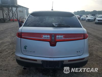 Zdjęcie 6 z 15 samochodu: 2013 LINCOLN MKT VIN:2LMHJ5ATXDBL53372 - miniatura