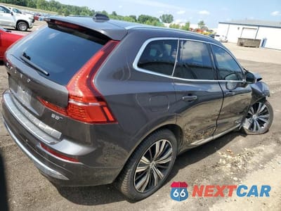 Trzecie zdjęcie samochodu z tyłu: 2022 VOLVO XC60 B5 INSCRIPTION VIN:YV4L12RLXN1986039 - miniatura