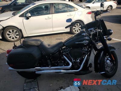 2019 HARLEY-DAVIDSON FLHCS 1HD1YBK25KB019995 - główne zdjęcie licytacji z USA - miniatura