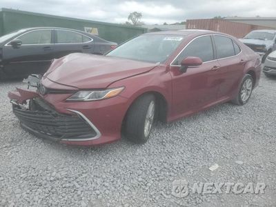2022 TOYOTA CAMRY LE 4T1R11AKXNU668927 - główne zdjęcie licytacji z USA - miniatura