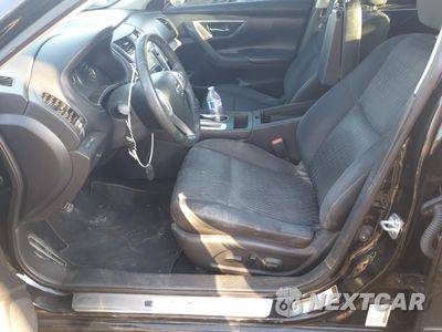 Zdjęcie 7 z 12 samochodu: 2016 NISSAN ALTIMA 2.5 VIN:1N4AL3AP2GC245194 - miniatura
