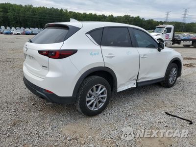Trzecie zdjęcie samochodu z tyłu: 2023 MAZDA CX-5 PREFERRED VIN:JM3KFBCM5P0241619 - miniatura