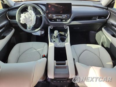 Zdjęcie 8 z 16 samochodu: 2025 TOYOTA GRAND HIGHLANDER LE VIN:5TDAAAA53SS028893 - miniatura