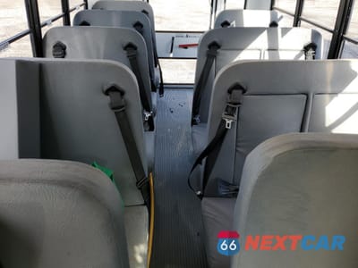 Zdjęcie 11 z 13 samochodu: 2022 CHEVROLET EXPRESS G3500 VIN:1GB0GRBPXN1172360 - miniatura