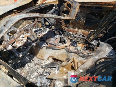 Zdjęcie 7 z 11 samochodu: 2006 PONTIAC SOLSTICE VIN:1G2MB33B06Y106442 - miniatura