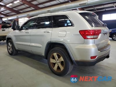 Drugie zdjęcie samochodu z przodu: 2012 JEEP GRAND CHEROKEE LAREDO VIN:1C4RJFAG2CC166493 - miniatura