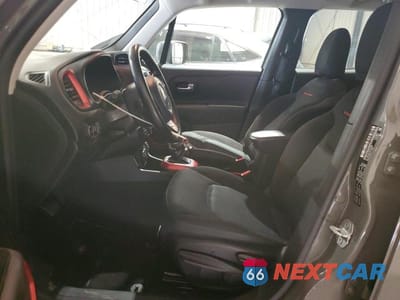 Zdjęcie 7 z 13 samochodu: 2020 JEEP RENEGADE TRAILHAWK VIN:ZACNJBC15LPL93699 - miniatura