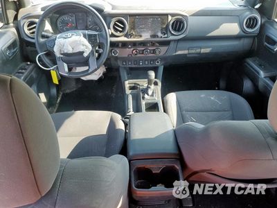 Zdjęcie 8 z 14 samochodu: 2018 TOYOTA TACOMA DOUBLE CAB VIN:5TFAZ5CN9JX058762 - miniatura