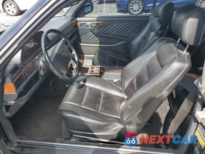 Zdjęcie 7 z 12 samochodu: 1991 MERCEDES-BENZ 560 SEC VIN:WDBCA45E2MA577035 - miniatura