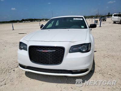 Piąte zdjęcie samochodu w środku: 2022 CHRYSLER 300 S VIN:2C3CCABG4NH177498 - miniatura
