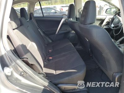 Zdjęcie 11 z 16 samochodu: 2018 TOYOTA RAV4 LE VIN:JTMBFREV7JJ221770 - miniatura