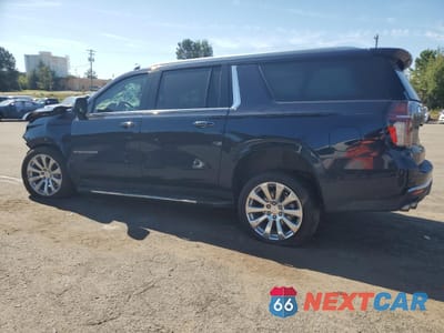 Drugie zdjęcie samochodu z przodu: 2023 CHEVROLET SUBURBAN K1500 PREMIER VIN:1GNSKFKD1PR187056 - miniatura