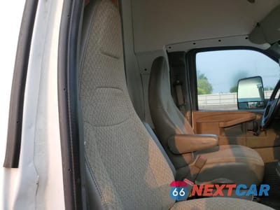 Zdjęcie 11 z 13 samochodu: 2021 CHEVROLET EXPRESS G3500 VIN:1HA3GTC71MN000659 - miniatura