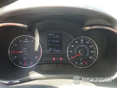 Zdjęcie 9 z 13 samochodu: 2014 KIA FORTE LX VIN:KNAFX4A66E5217866 - miniatura