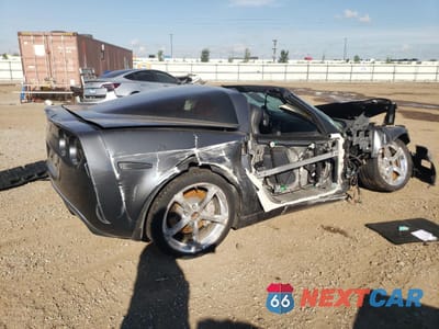 Trzecie zdjęcie samochodu z tyłu: 2011 CHEVROLET CORVETTE GRAND SPORT VIN:1G1YW2DW7B5100817 - miniatura