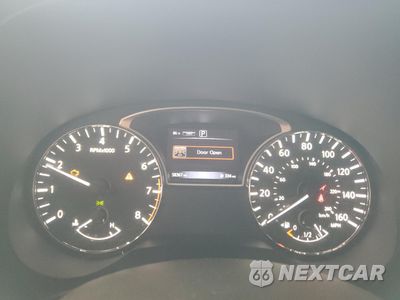Zdjęcie 9 z 15 samochodu: 2016 NISSAN PATHFINDER S VIN:5N1AR2MM7GC635403 - miniatura