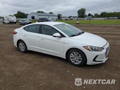 Czwarte zdjęcie samochodu z boku: 2017 HYUNDAI ELANTRA SE VIN:5NPD74LF7HH186557 - miniatura