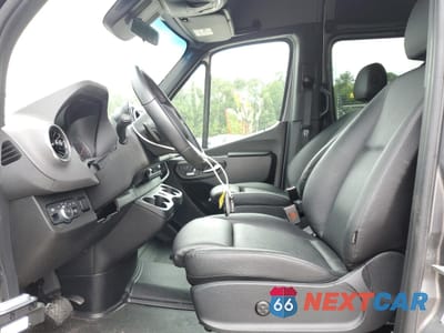 Zdjęcie 7 z 14 samochodu: 2023 MERCEDES-BENZ SPRINTER 2500 VIN:W1Z4NFHY5PT122448 - miniatura